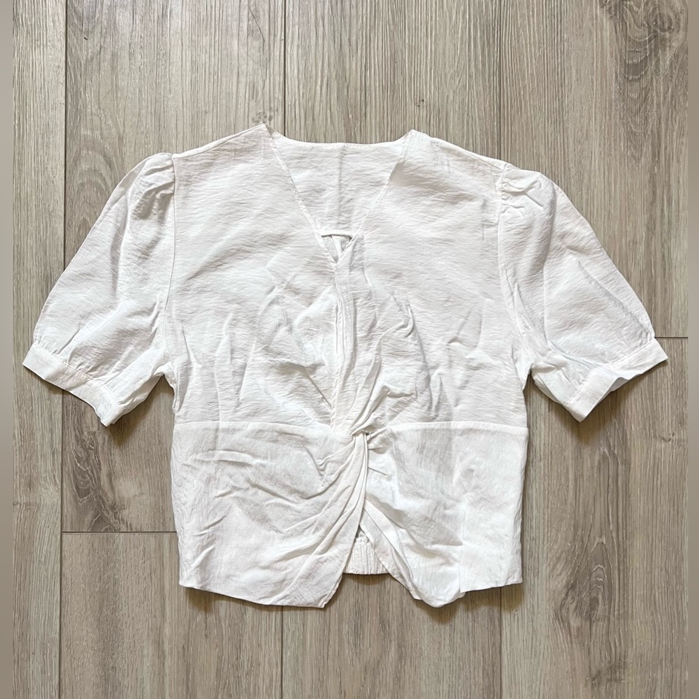 (NEW) Elegant White Women's Top